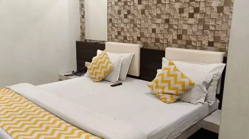 Hotelli Maa Ganga Palace