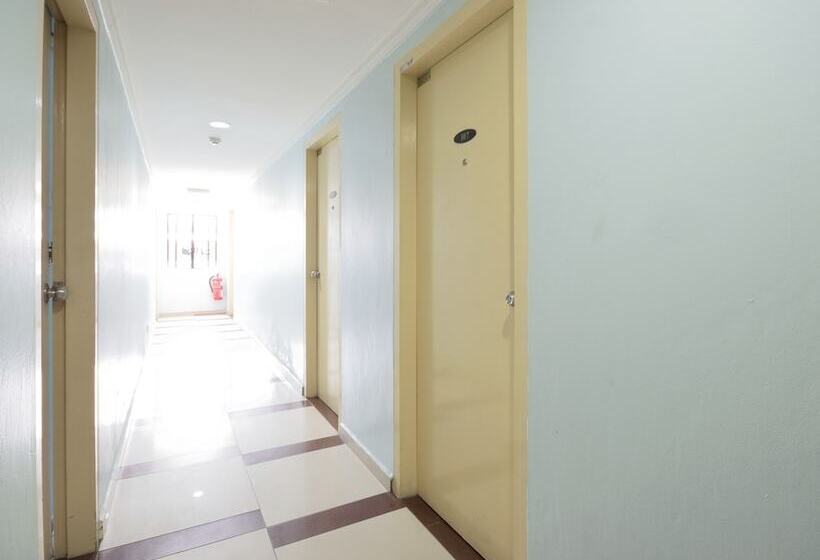 فندق Pantai View By Oyo Rooms