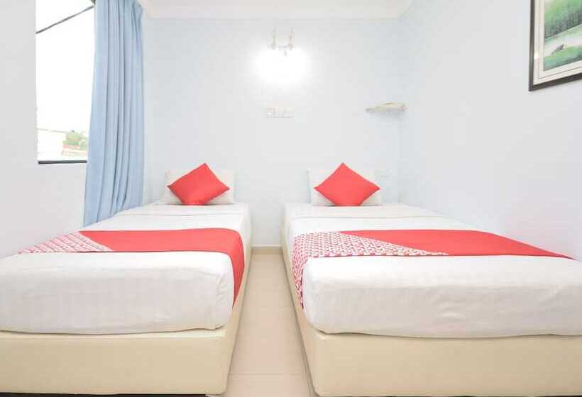 فندق Pantai View By Oyo Rooms