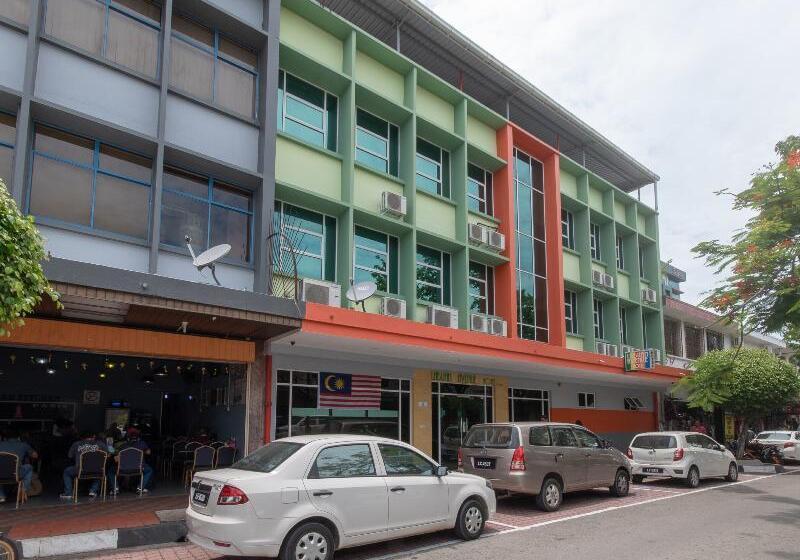 فندق Pantai View By Oyo Rooms