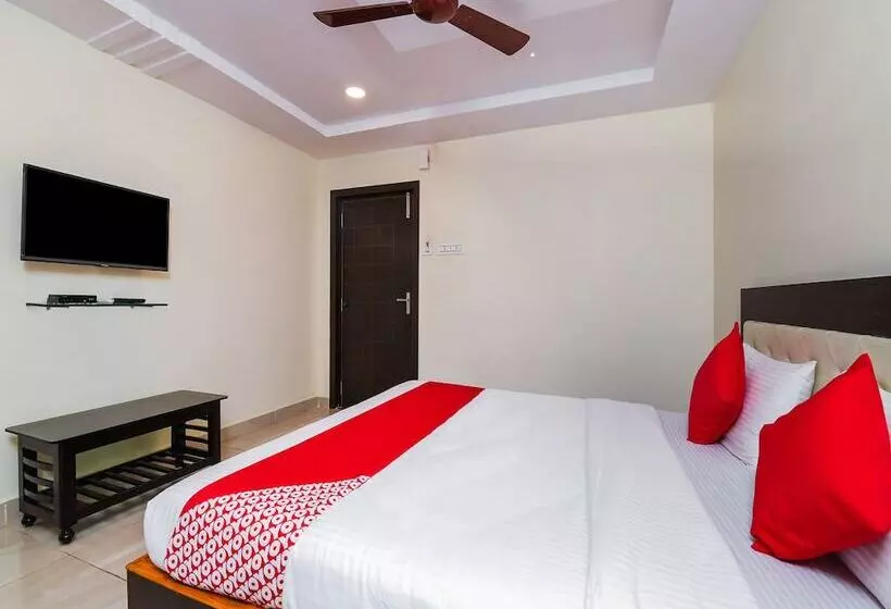 ホテル Rb Residency By Oyo Rooms