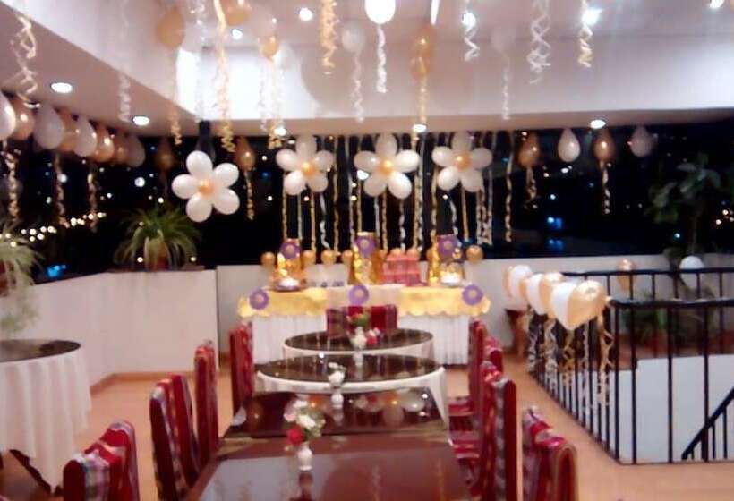 בית מלון כפרי Salones Del Inca