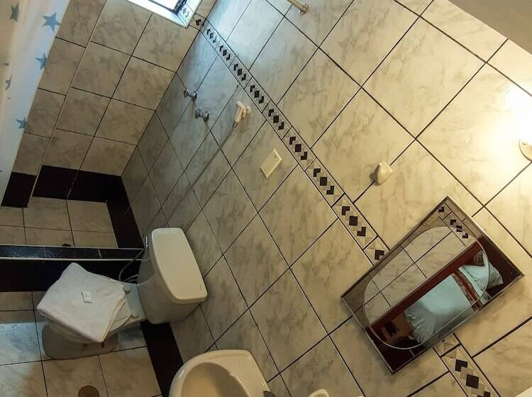 בית מלון כפרי Salones Del Inca