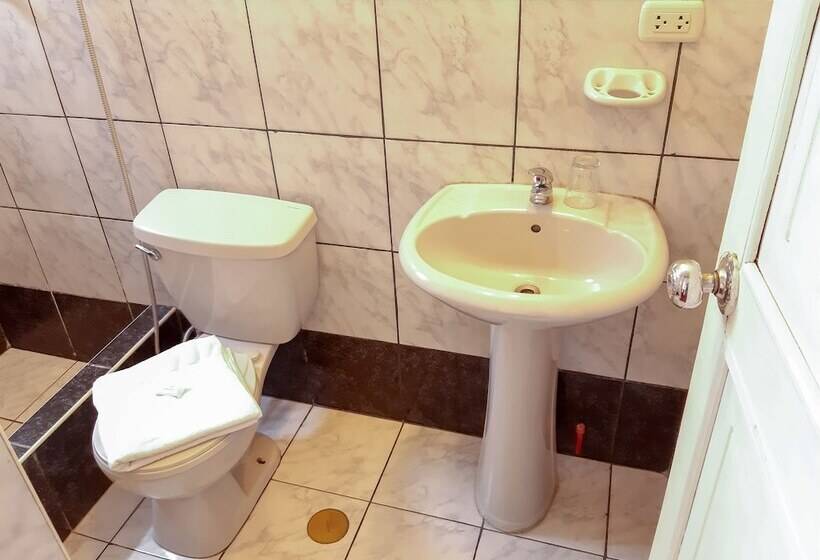 בית מלון כפרי Salones Del Inca