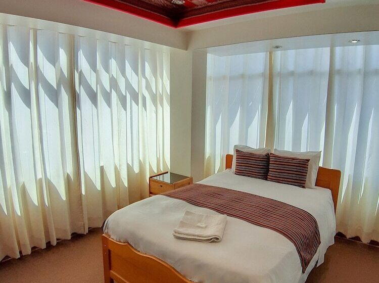 בית מלון כפרי Salones Del Inca