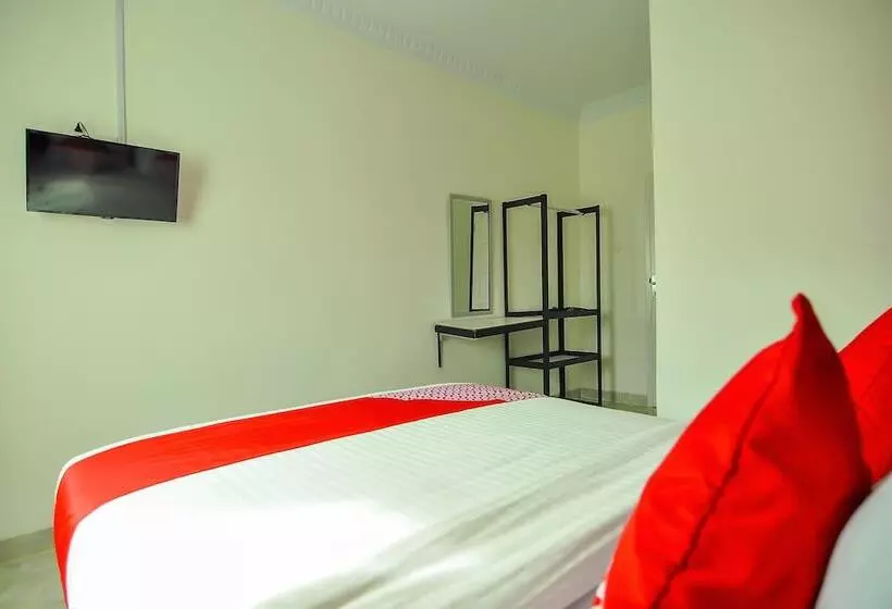 هتل Reddoorz Syariah Near Transmart Padang