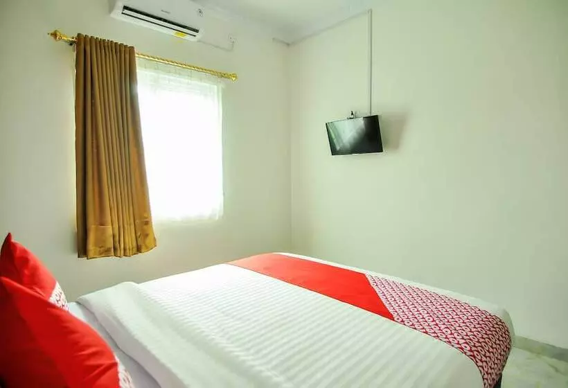 هتل Reddoorz Syariah Near Transmart Padang
