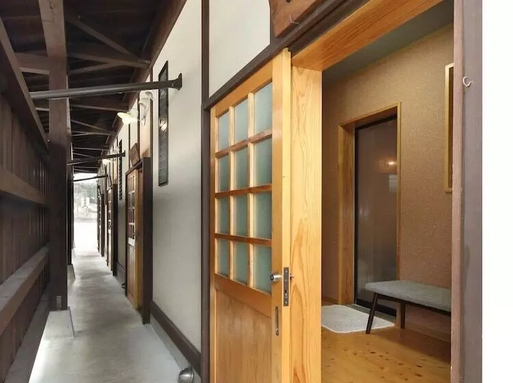 旅館 Minshuku Asogen