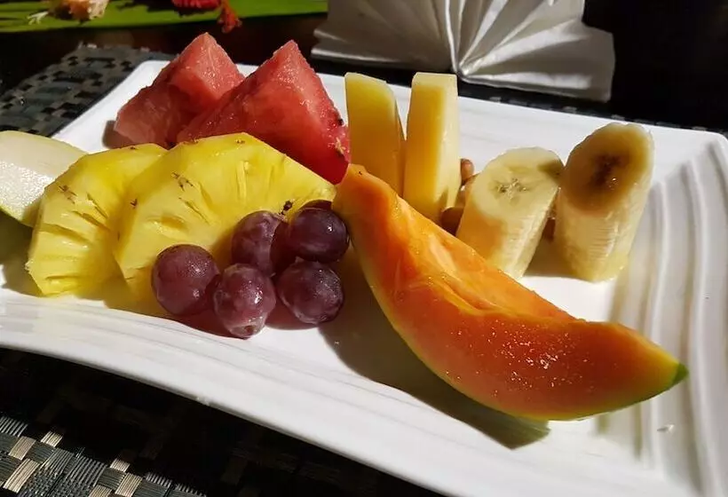 Yadua Bay Resort & Villas