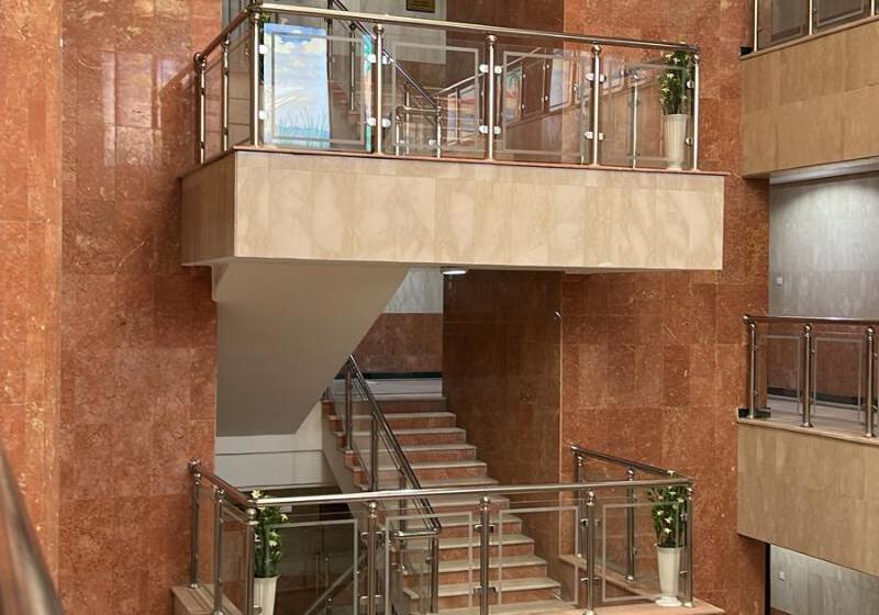 Brzeen Hotel   Riyadh   فندق برزين الرياض