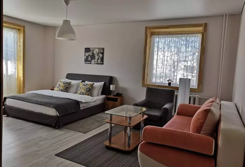 簡易ホテル Neftehimik