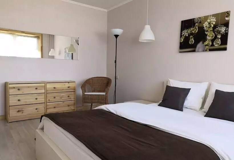 簡易ホテル Neftehimik