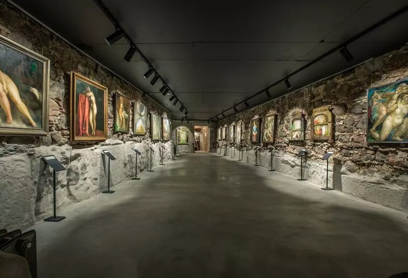 Art Hotel Roma