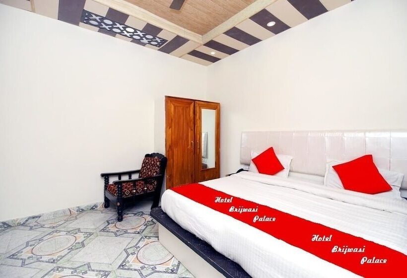 Отель Brijwasi Palace