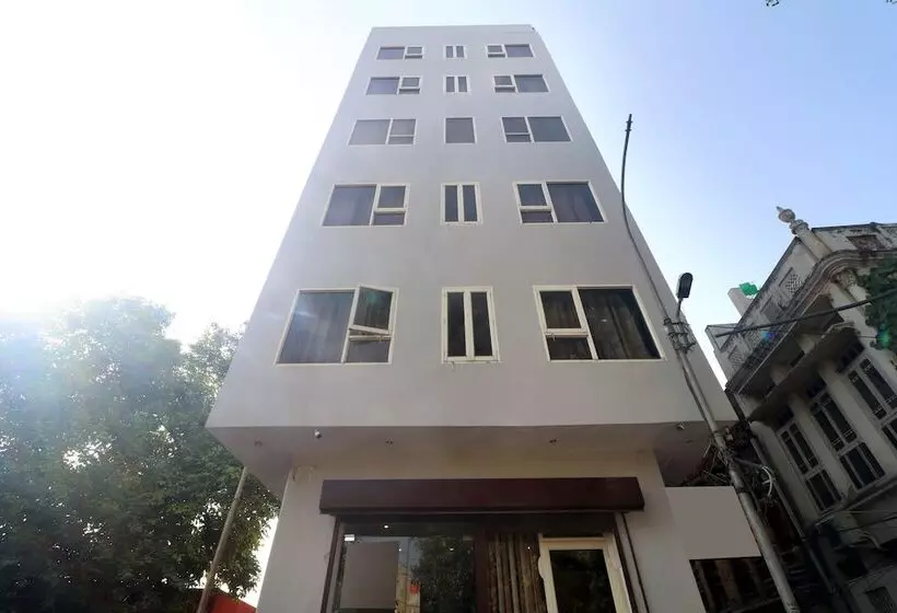 هتل Flagship Jn Residency