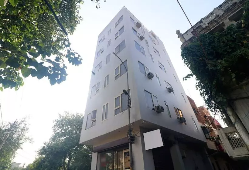هتل Flagship Jn Residency