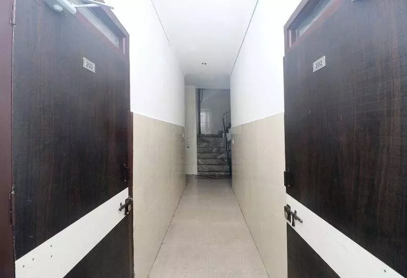 هتل Flagship Jn Residency