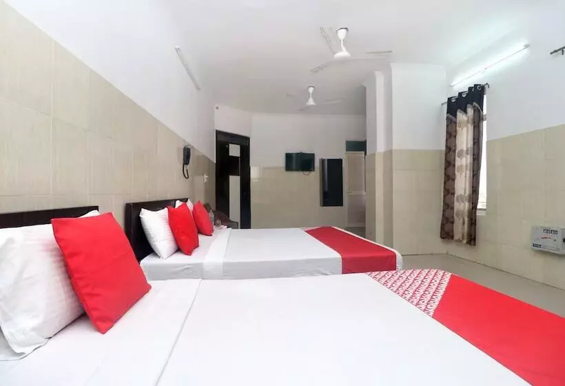 هتل Flagship Jn Residency