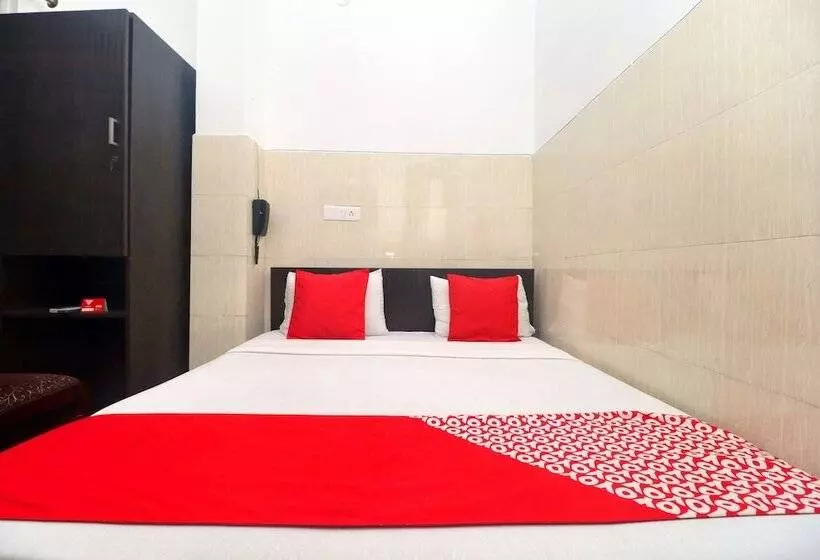 هتل Flagship Jn Residency