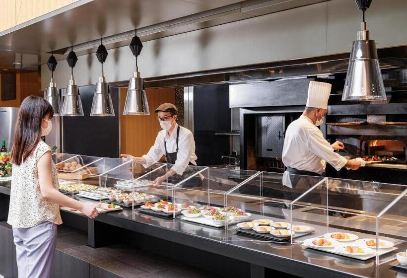 Hotel Hankyu Respire Osaka