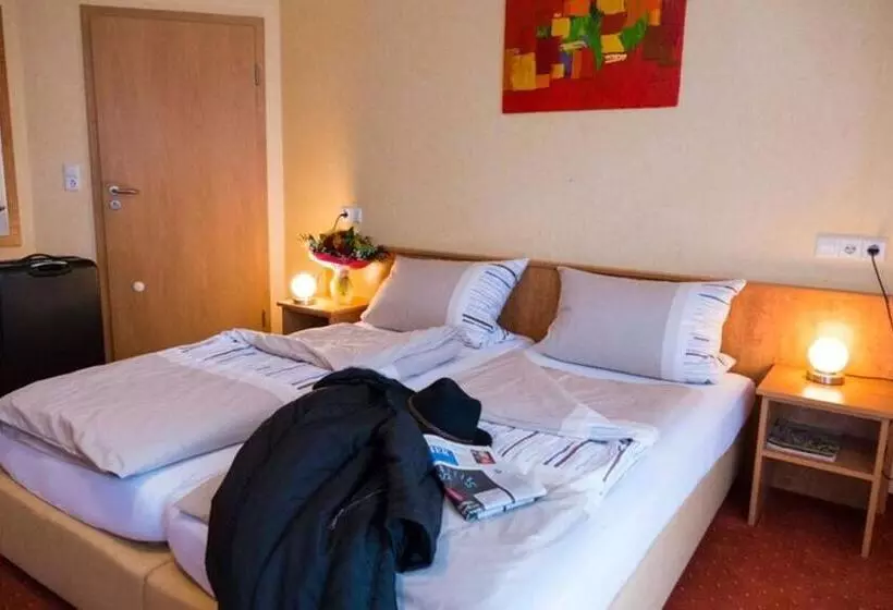 Hotelli Landgasthof Lell