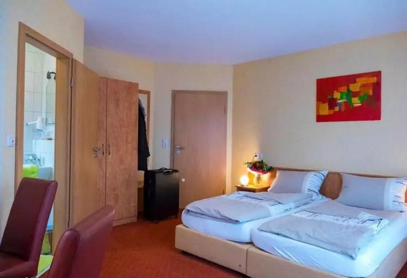 Hotelli Landgasthof Lell