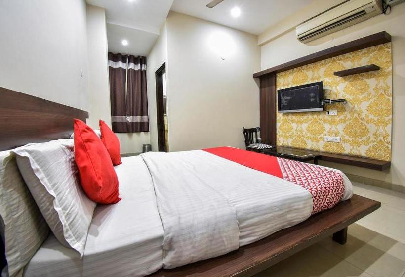 Hotel Lords By Oyo Rooms