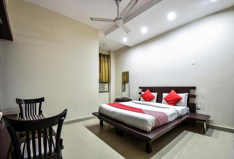 Hotel Lords By Oyo Rooms