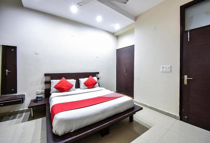 Hotel Lords By Oyo Rooms