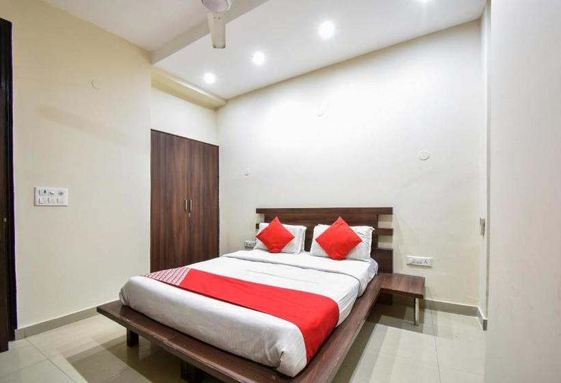 Hotel Lords By Oyo Rooms