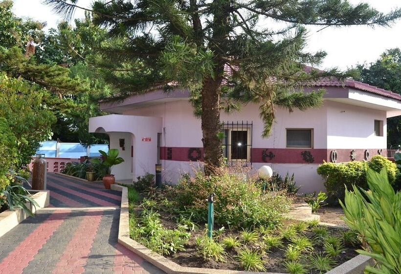 فندق Royal Basin Resort