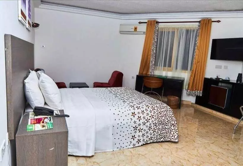 هتل Royal Basin Resort