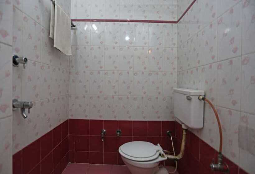 هتل Shiva International By Oyo Rooms