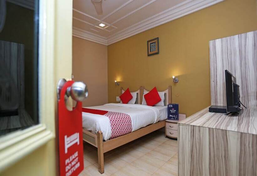 هتل Shiva International By Oyo Rooms