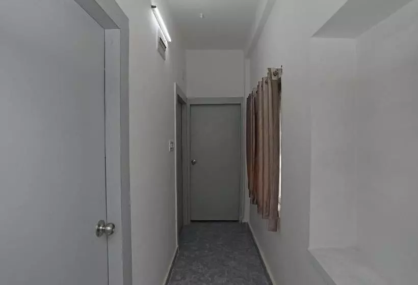 ホテル Upasana Guest House By Oyo Rooms