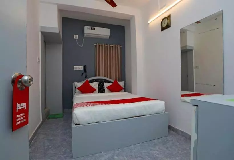 ホテル Upasana Guest House By Oyo Rooms