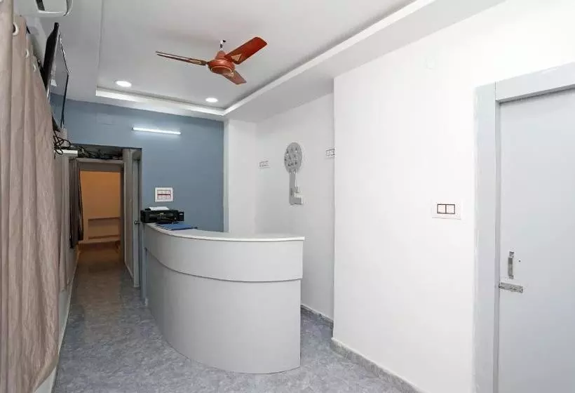 ホテル Upasana Guest House By Oyo Rooms