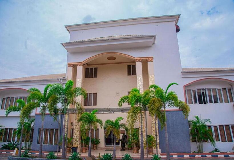 Mahogany Hotel And Suites