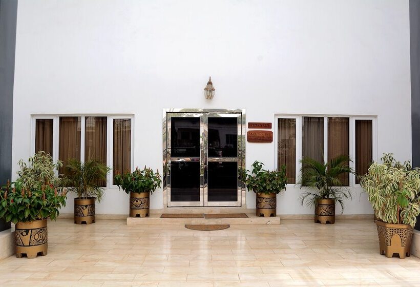 Mahogany Hotel And Suites