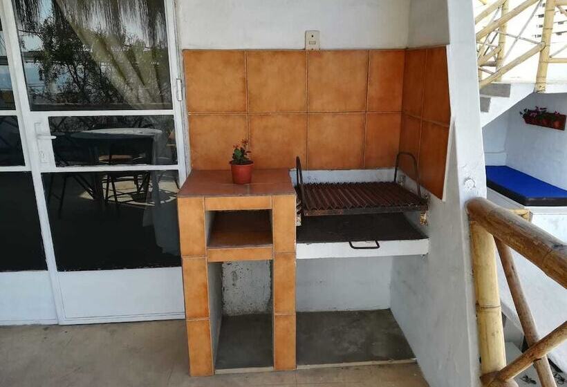 پانسیون Bamboo Huanchaco Lodge