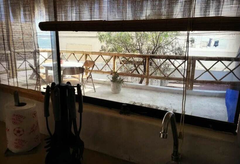 پانسیون Bamboo Huanchaco Lodge