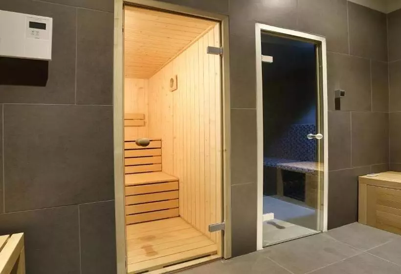 ペンション Villa M