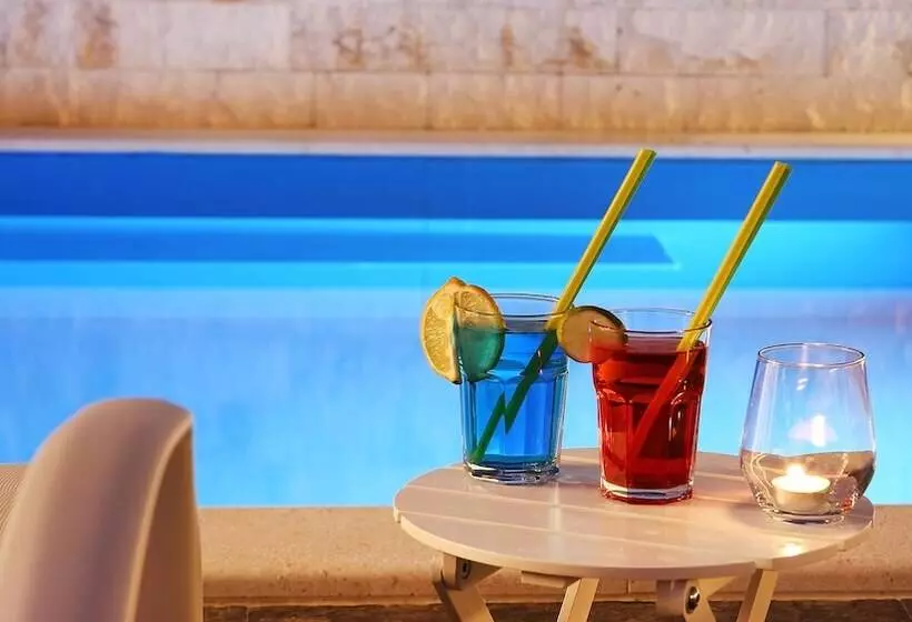 ペンション Villa M