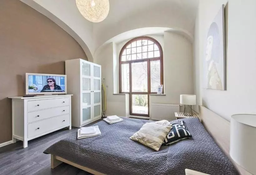 Trevilles Art Deco Józefina