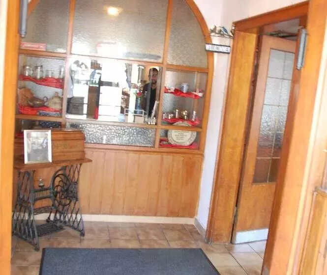 Hotelli Frankfurter Hof