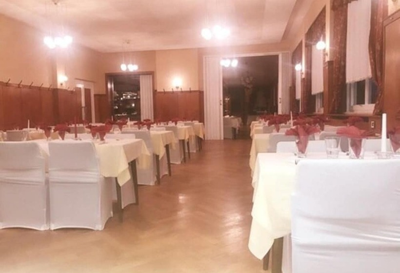 בית מלון כפרי Frankfurter Hof