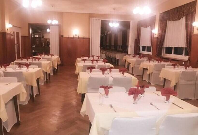 בית מלון כפרי Frankfurter Hof