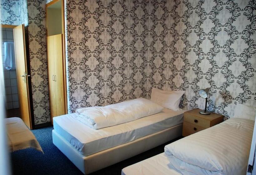 בית מלון כפרי Frankfurter Hof