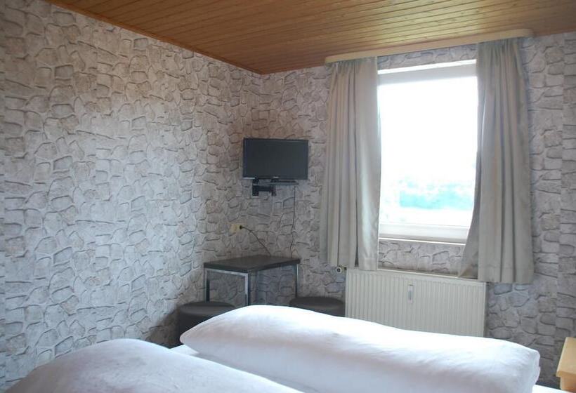 בית מלון כפרי Frankfurter Hof