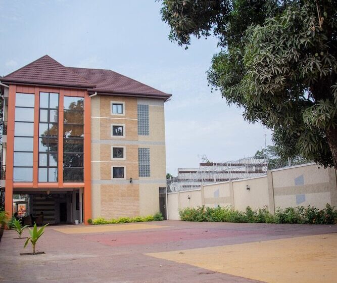 هتل Greenlodge Flambeau